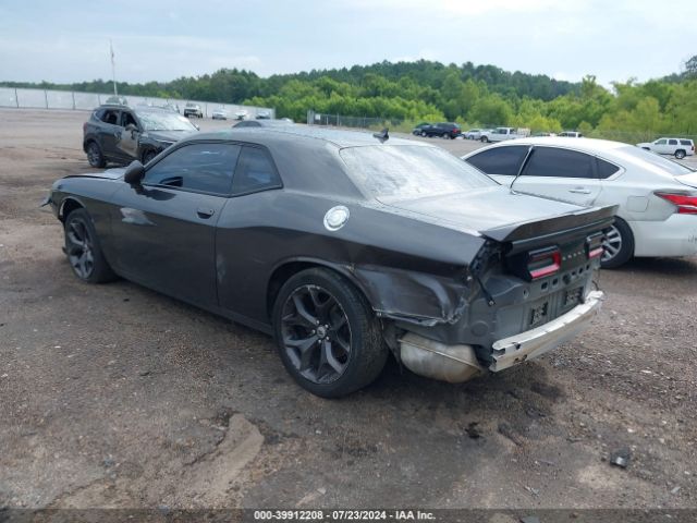 2C3CDZAG7JH132725 Dodge Challenger Sxt Plus