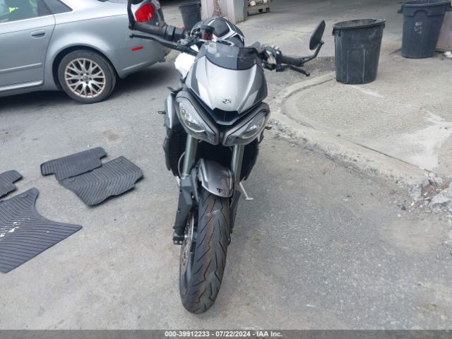 2020 TRIUMPH MOTORCYCLE STREET TRIPLE SMTA554S1LT975450 Photo 4