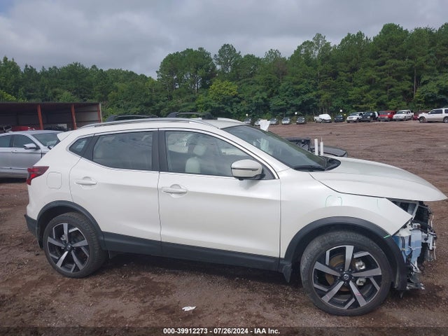 JN1BJ1CV5MW320827 Nissan Rogue Sport Sl Fwd Xtronic Cvt