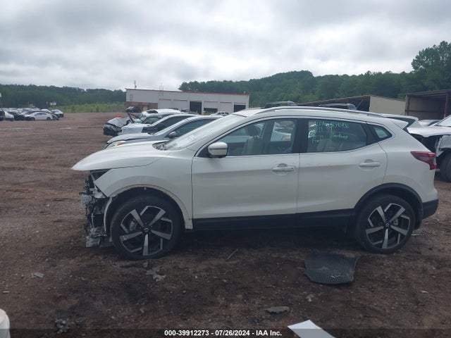 JN1BJ1CV5MW320827 Nissan Rogue Sport Sl Fwd Xtronic Cvt