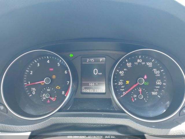 1VWAT7A37GC045147 Volkswagen Passat 1.8t S