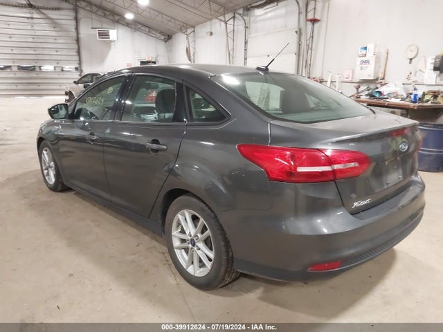Ford FOCUS SE 2016 1FADP3F27GL280635 Image 3