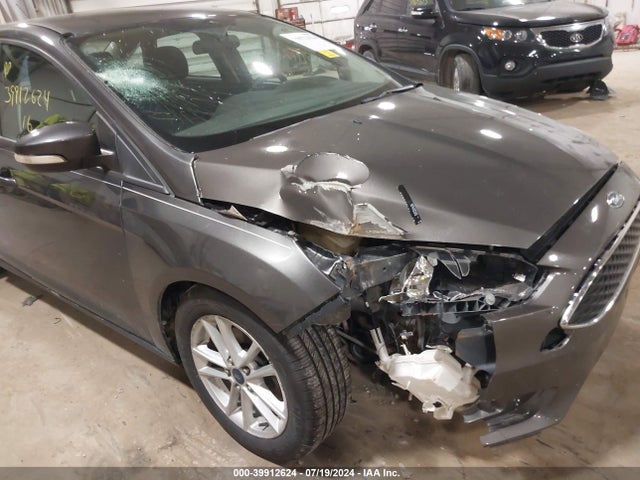 Ford FOCUS SE 2016 1FADP3F27GL280635 Image 6