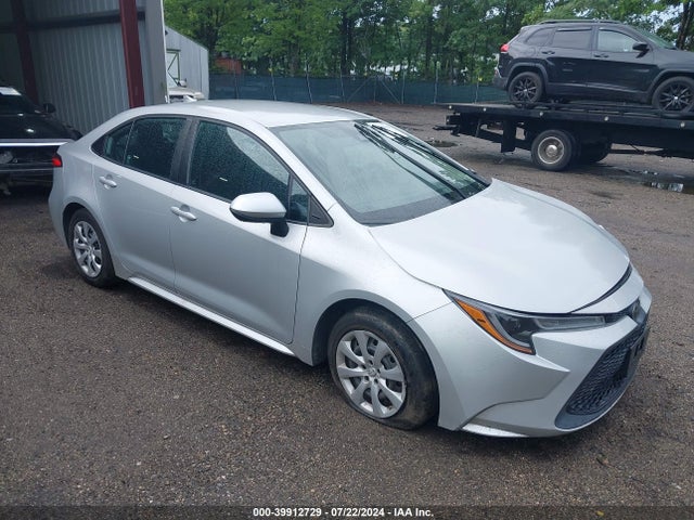 Toyota COROLLA LE 2021 5YFEPMAE5MP222399 main image