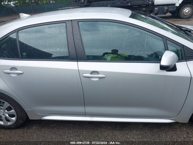 Toyota COROLLA LE 2021 5YFEPMAE5MP222399 Image 13
