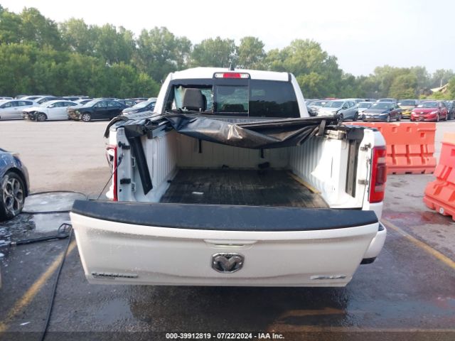 1C6SRFJT2NN385105 RAM 1500 Laramie  4x4 5'7 Box