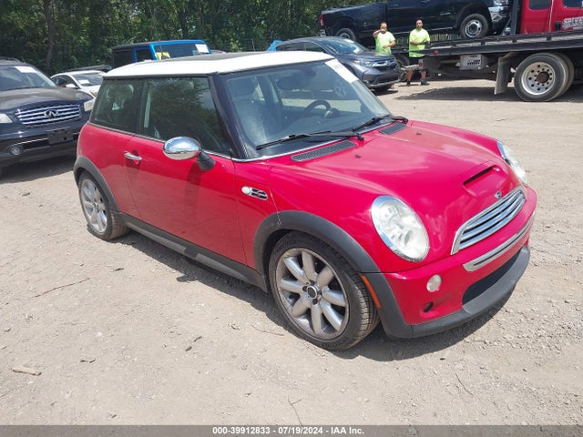 2006 MINI COOPER S WMWRE335X6TJ38568 Photo 0