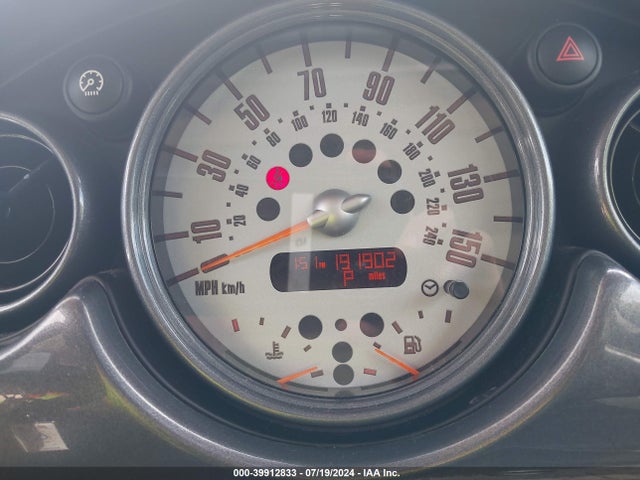 2006 MINI COOPER S WMWRE335X6TJ38568 Photo 6