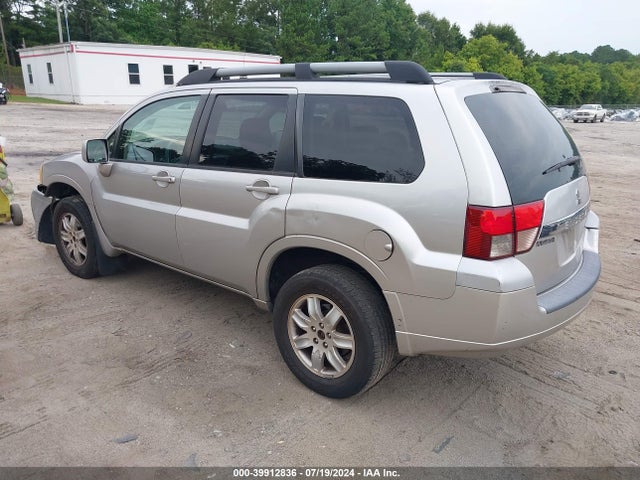 2011 MITSUBISHI ENDEAVOR 4A4JN2AS8BE026202 Photo 2
