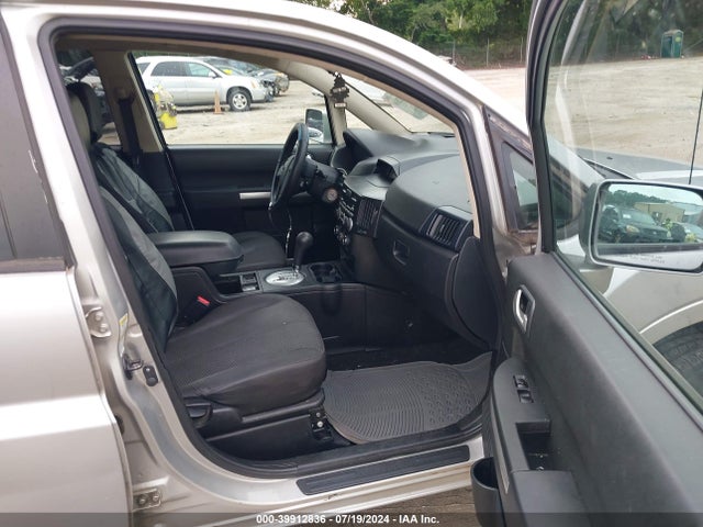 2011 MITSUBISHI ENDEAVOR 4A4JN2AS8BE026202 Photo 4