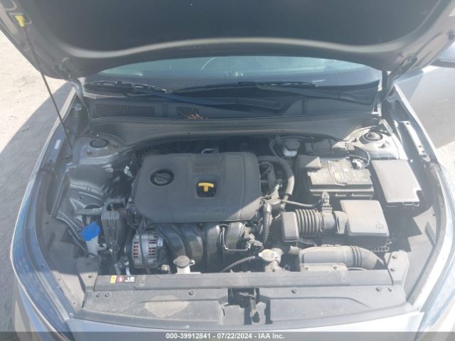 3KPF24ADXNE429058 KIA Forte Lxs