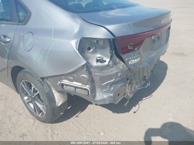 3KPF24ADXNE429058 KIA Forte Lxs