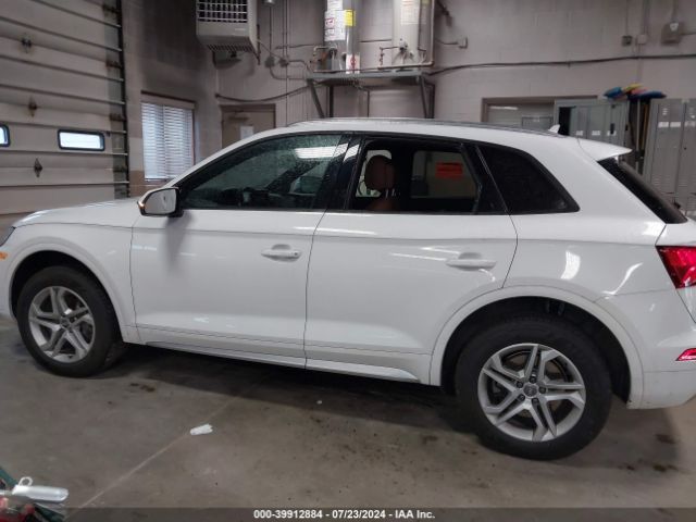 WA1ANAFY3J2210343 Audi Q5 2.0t Premium/2.0t Tech Premium