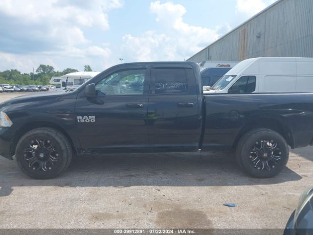 1C6RR7FG5JS247019 RAM 1500 Express Quad Cab 4x4 6'4 Box