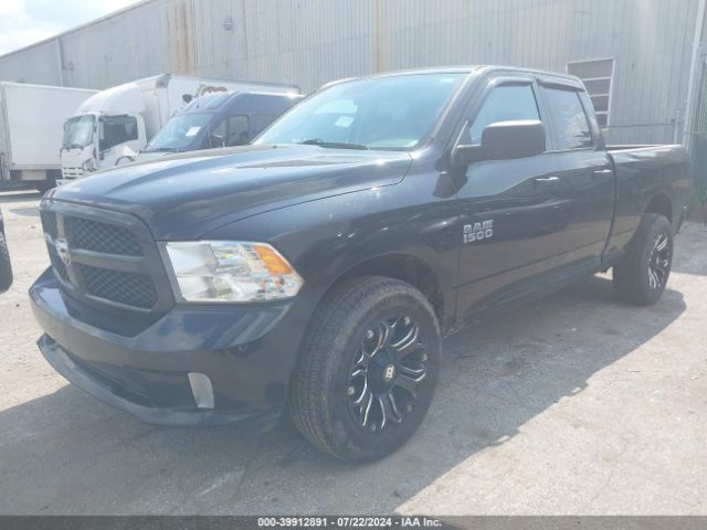 1C6RR7FG5JS247019 RAM 1500 Express Quad Cab 4x4 6'4 Box