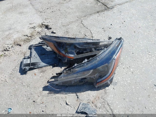 Toyota COROLLA LE 2022 JTDEPMAE9NJ206972 Image 12