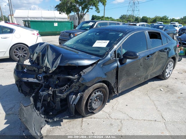 Toyota COROLLA LE 2022 JTDEPMAE9NJ206972 Image 2