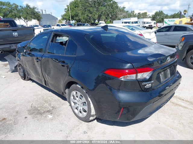 Toyota COROLLA LE 2022 JTDEPMAE9NJ206972 Image 3