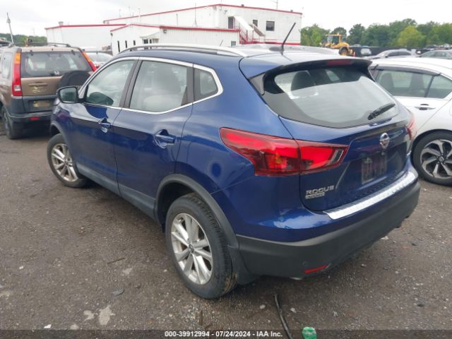 JN1BJ1CR2KW343126 Nissan Rogue Sport Sv