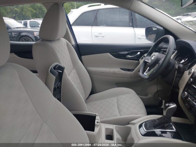 JN1BJ1CR2KW343126 Nissan Rogue Sport Sv