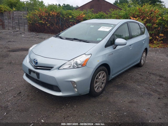 Toyota Prius V Two 2014 JTDZN3EU7E3330133 Image 2