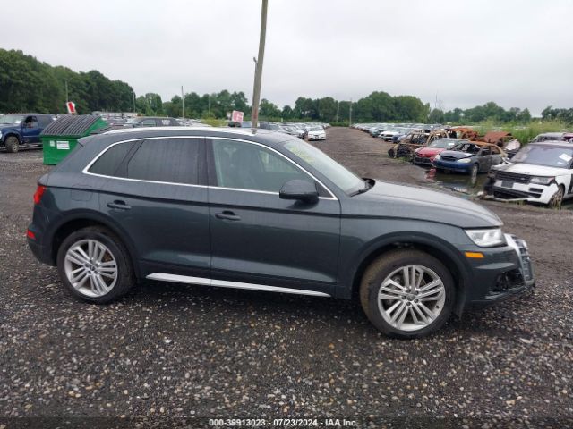 WA1BNAFY3J2007750 Audi Q5 2.0t Premium/2.0t Tech Premium