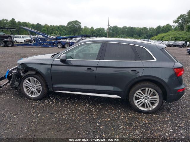 WA1BNAFY3J2007750 Audi Q5 2.0t Premium/2.0t Tech Premium