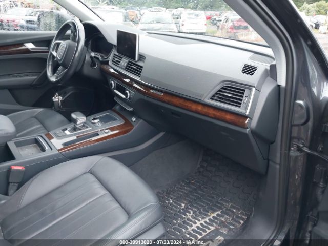 WA1BNAFY3J2007750 Audi Q5 2.0t Premium/2.0t Tech Premium