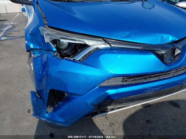 Toyota Rav4 Xle 2017 JTMWFREV6HJ714285 Image 6