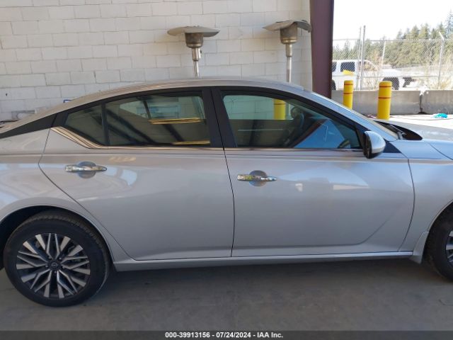 1N4BL4DW5PN403903 Nissan Altima Sv Intelligent Awd