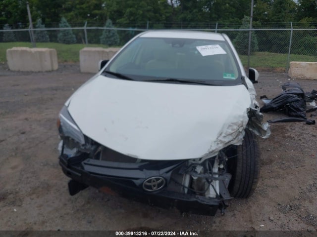 Toyota COROLLA LE 2018 5YFBURHE4JP807954 Image 6