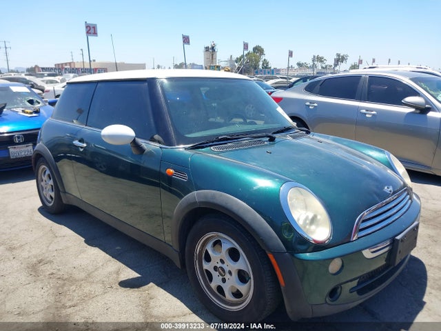 2006 MINI COOPER WMWRC33546TK16428 Photo 0