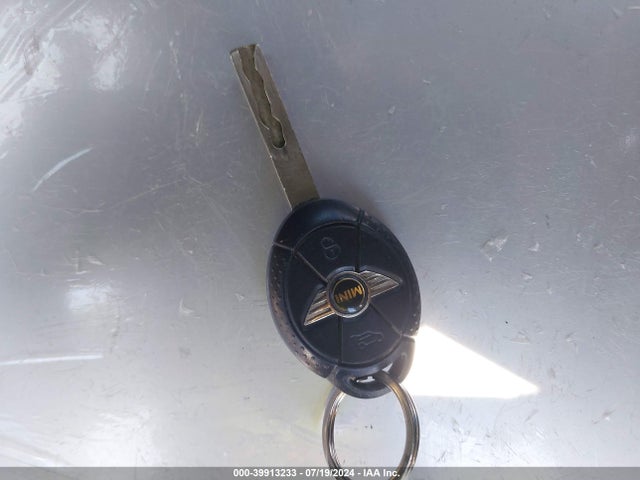 2006 MINI COOPER WMWRC33546TK16428 Photo 10