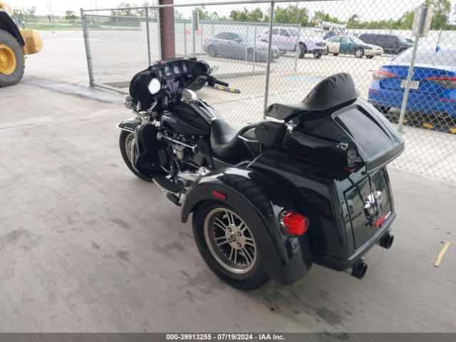 2020 HARLEY-DAVIDSON FLHTCUTG 1HD1MAF10LB857134 Photo 2