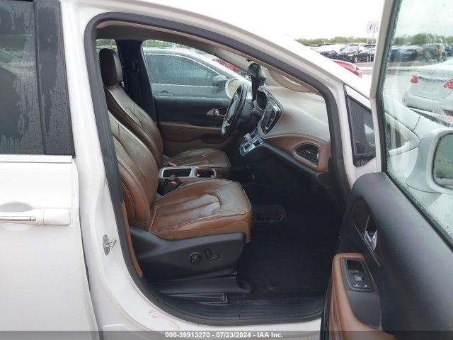 2C4RC1GG8HR526112 Chrysler Pacifica Limited