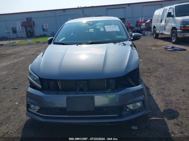 1VWCT7A3XHC069761 Volkswagen Passat 1.8t Sel Premium