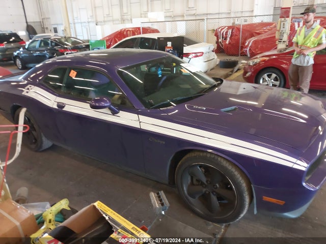 2C3CDYBT0EH212072 Dodge Challenger R/t Classic