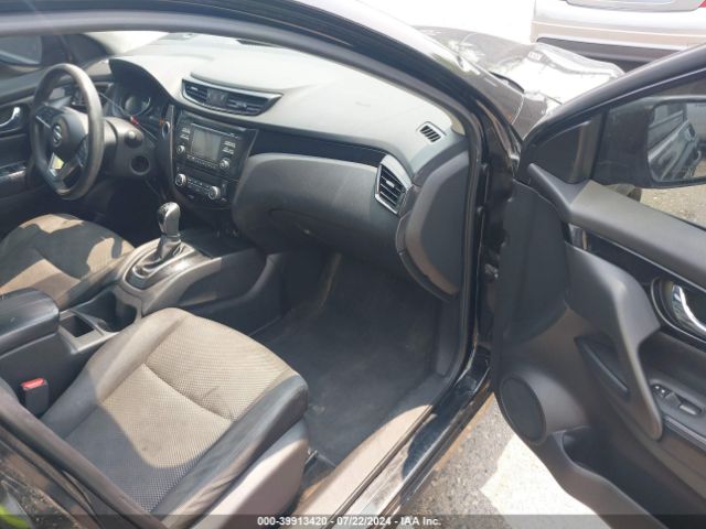 JN1BJ1CR4HW143115 Nissan Rogue Sport Sv