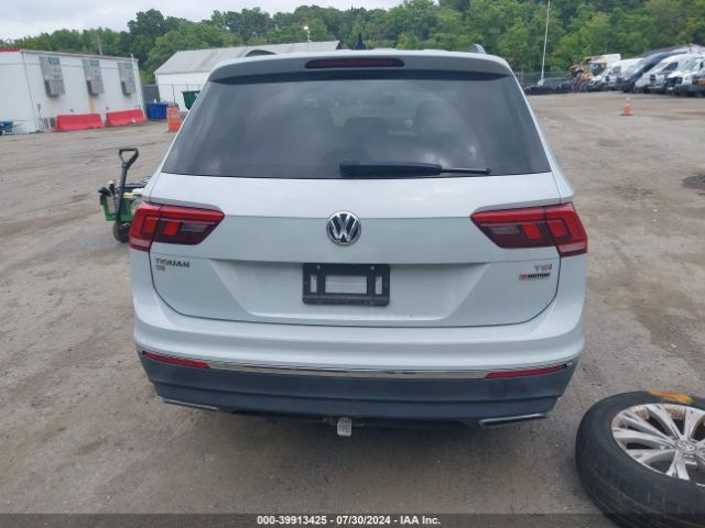 3VV2B7AX8JM098587 Volkswagen Tiguan 2.0t Se/2.0t Sel