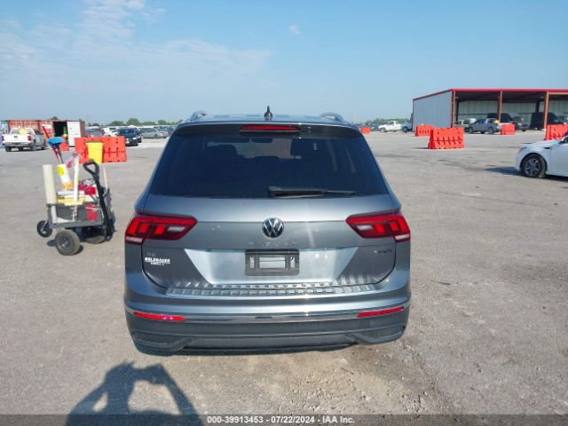 3VV2B7AX6NM056215 Volkswagen Tiguan 2.0t Se