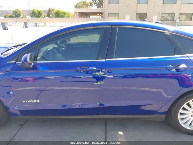 3FA6P0UU8ER275888 Ford Fusion Hybrid S