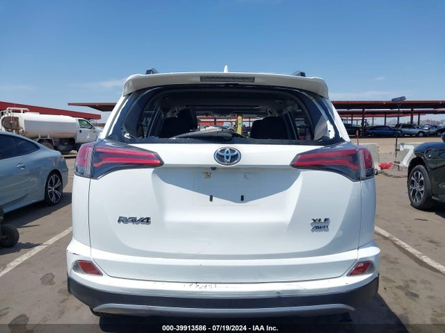 Toyota Rav4 Xle 2018 JTMRFREV4JD237633 Image 16