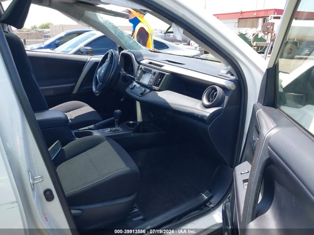 Toyota Rav4 Xle 2018 JTMRFREV4JD237633 Image 5