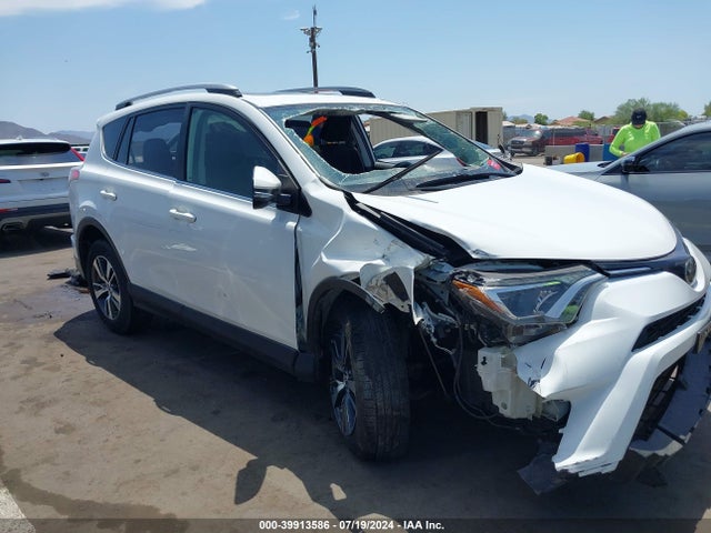 Toyota Rav4 Xle 2018 JTMRFREV4JD237633 Image 6