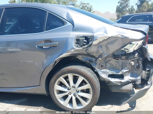Lexus IS 250 2015 JTHBF1D28F5061020 Image 18