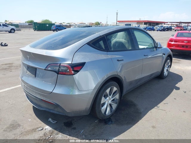 2024 TESLA MODEL Y 7SAYGDEE6RA290270 Photo 3