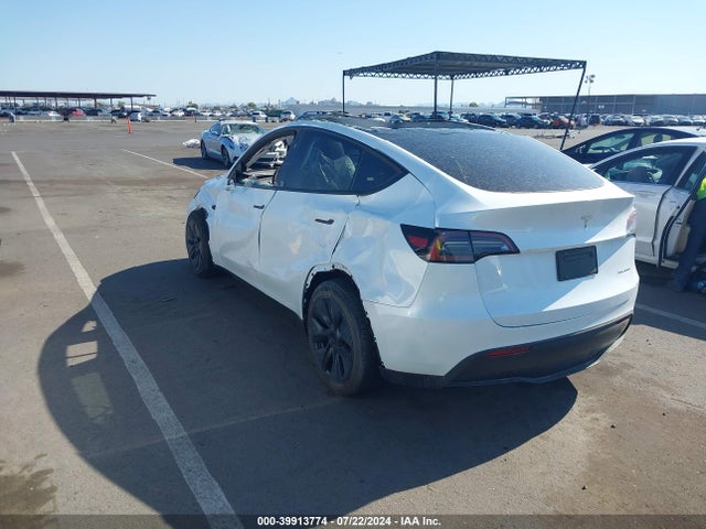 2024 TESLA MODEL Y 7SAYGDEE1RA290824 Photo 2