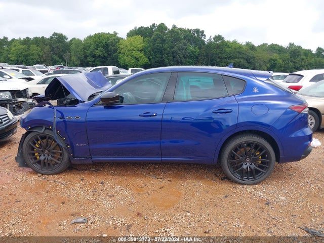 ZN661YUS3MX372963 Maserati Levante S Gransport