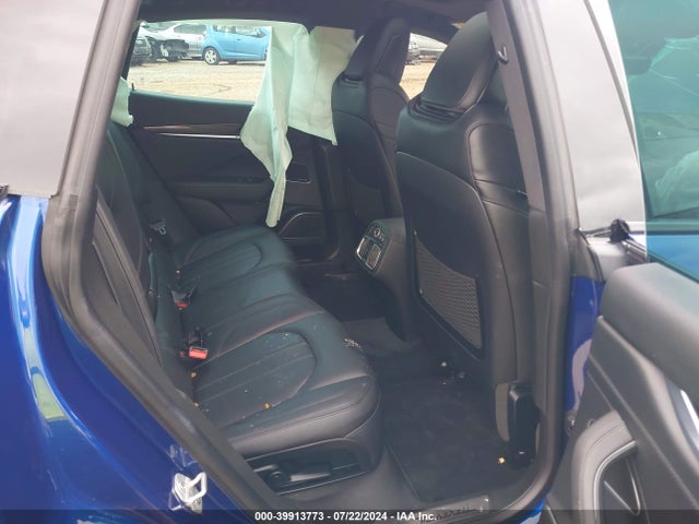 ZN661YUS3MX372963 Maserati Levante S Gransport