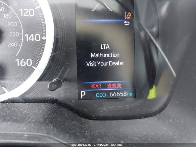 5YFEPMAE5MP247867 Toyota COROLLA LE